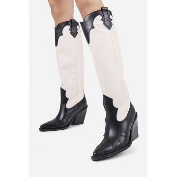 Cizme cowboy lungi de piele