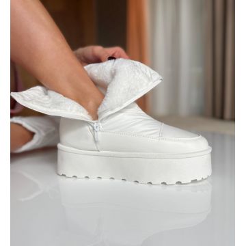 Cizme tip UG Vexalia Albe