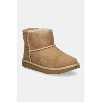 UGG cizme de zapada din piele întoarsă Classic Mini II culoarea bej, 1017715K